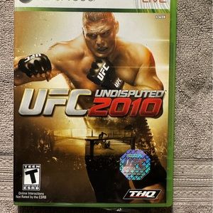 UFC  UNDISPUTED 2010 xBox one game & UFC 3 Xbox one